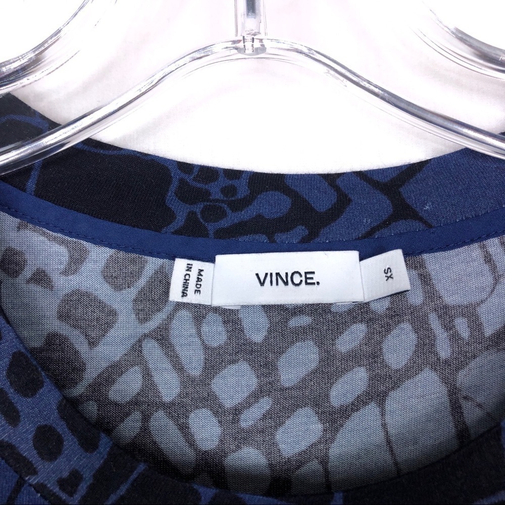 Vince snake print navy black tank - Picture 2 of 8